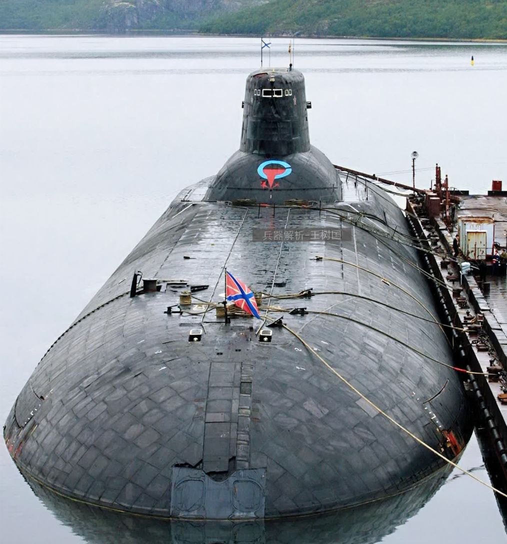 规模最大核潜艇的世界纪录是由哪国的核潜艇创下的呢？
