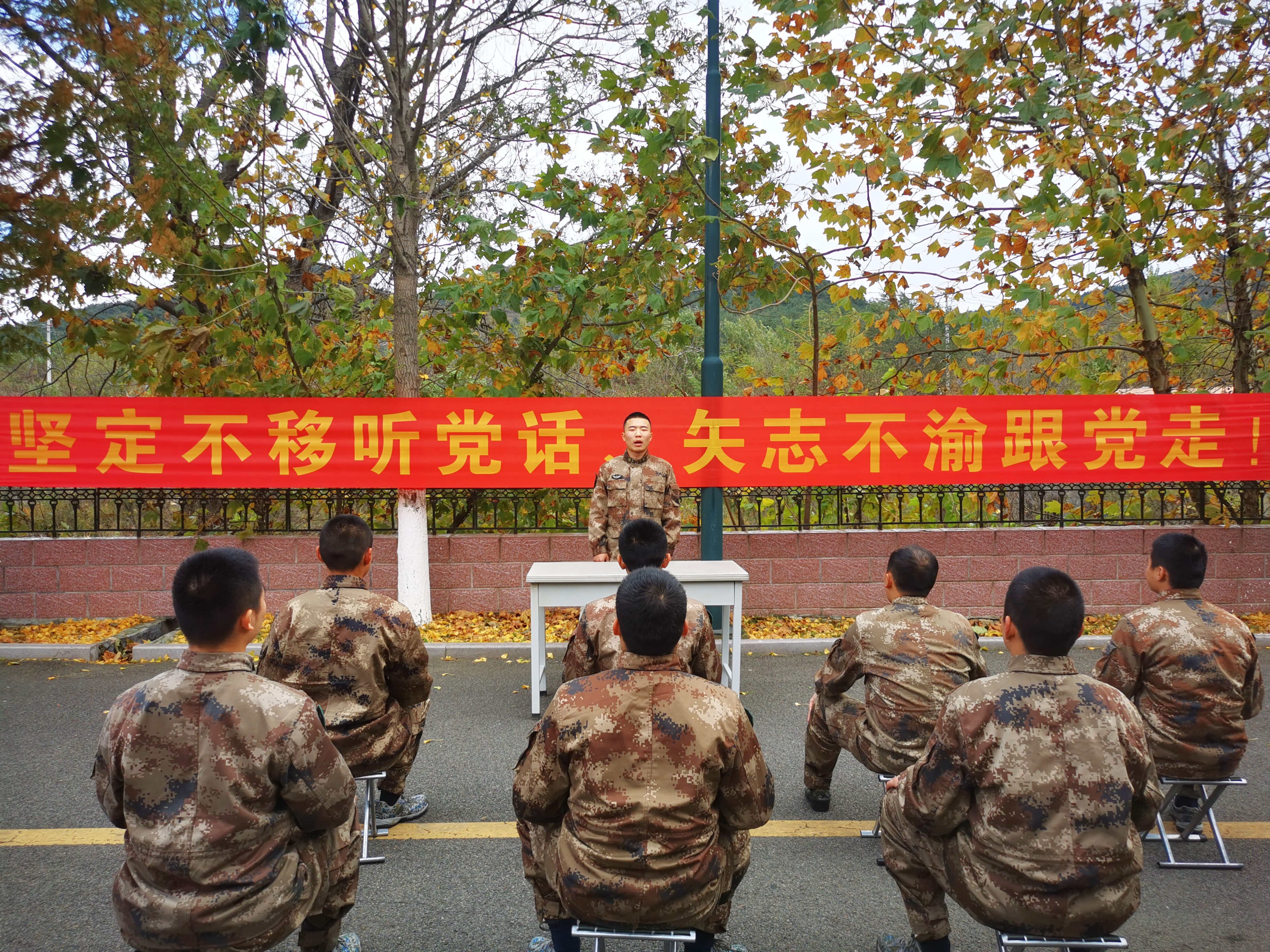 西部战区陆军学习贯彻党的十九届六中全会精神系列报道之二