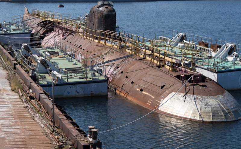 “乌拉尔”号核动力侦察船就是专为等反航母手段