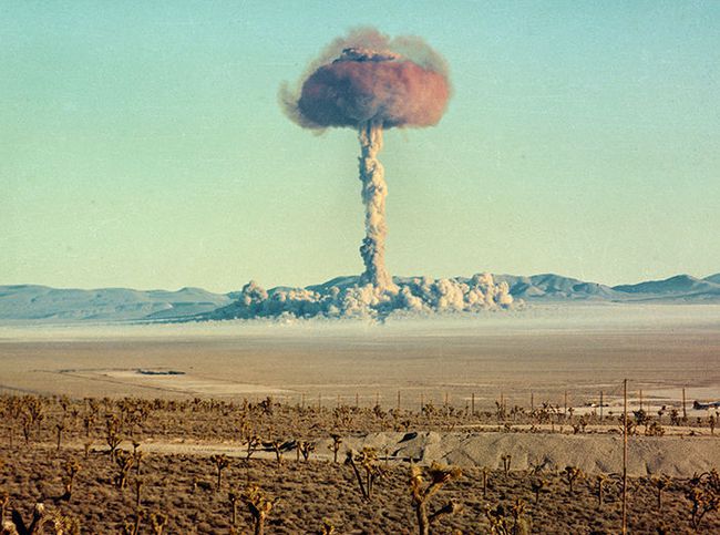 中国何时首次成功试爆氢弹_中国试爆第一枚核弹_中国用氢弹炸试爆苏军