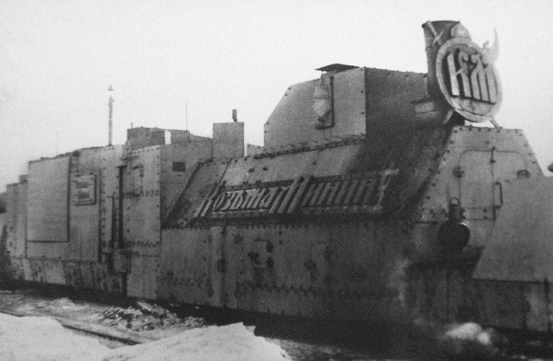 李海宁 装甲8师_200师到底有苏联装甲车吗_21军61师装甲团的照片