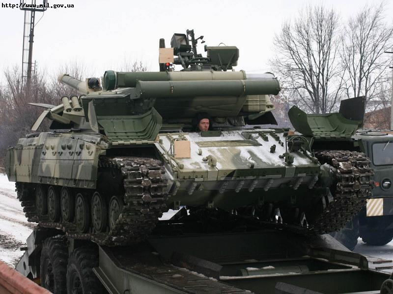 21军61师装甲团的照片_装甲1师隶属65集团军,驻地天_200师到底有苏联装甲车吗