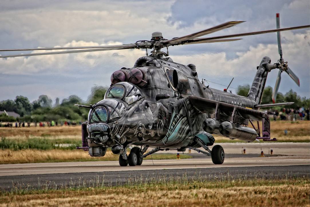阿帕奇武装直升飞机图片_米171武装运输直升机_中国米35武装直升机