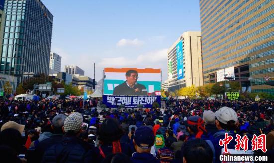 韩国首尔突然爆发大规模抗议中国“先头兵”遭打脸
