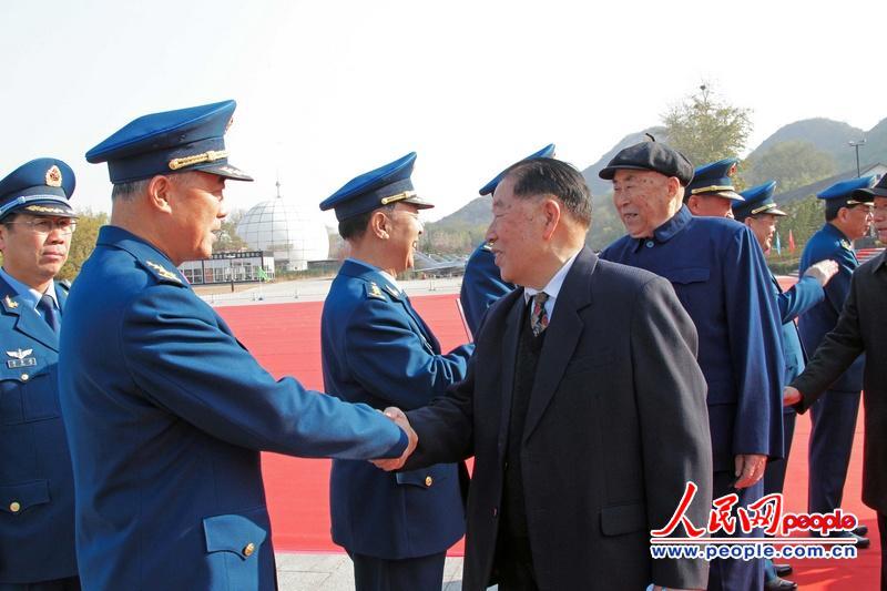 广州空军参谋长事件_空中浩劫 2010年波兰空军图-154坠机事件_原福州空军参长恽前程