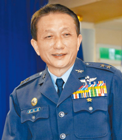 马晓天任五年前接替许其亮成为空军历史上第11位司令员