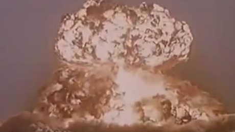 哪些国家拥有核弹_以暴力 威胁方法阻碍国家_用核弹威胁国家的小说