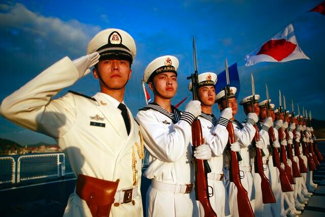 辽宁航母舰手机竖屏图片_中国国产航母舰号_辽宁号航空母舰是中国人民解放军海军第一艘