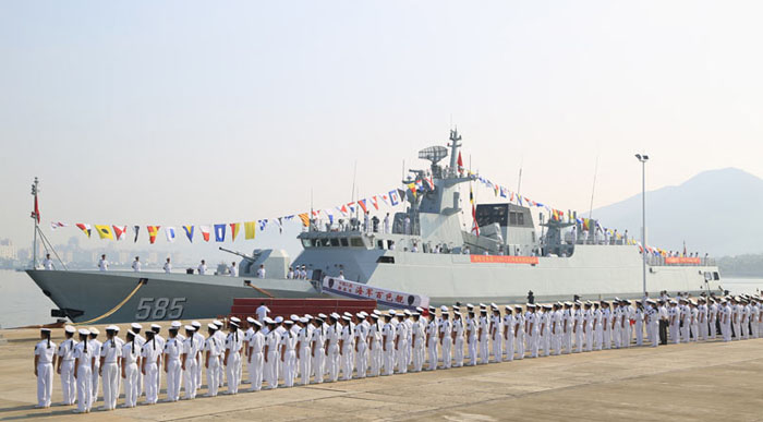 中国新一代大型护卫舰_056b护卫舰首舰_大型护卫犬品种大全