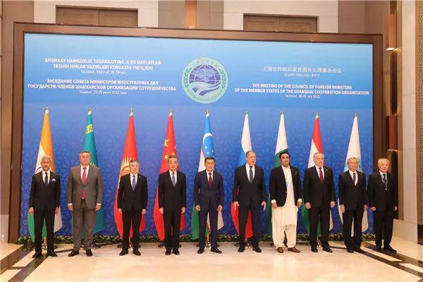 上海合作组织成员国启动接纳印度和巴基斯坦加入上合组织程序