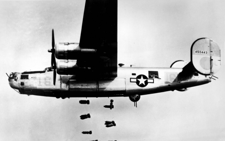 
B-24“解放者”绰号由来，亚洲广大海空战场的空中霸王