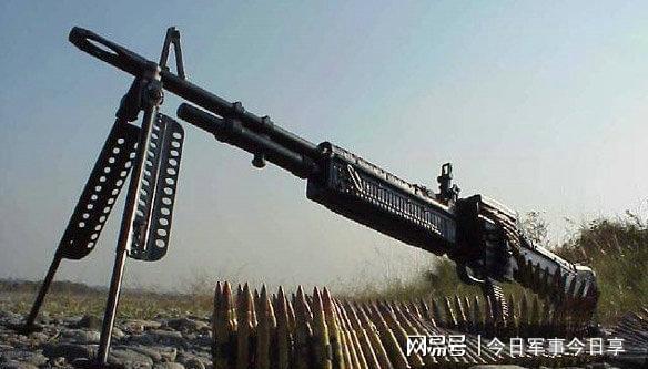 中国陆军使用的机枪_陆军架机枪对准海军省_中国榴弹机枪