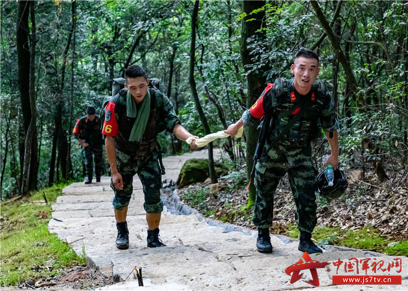 中国女侦察兵在越战中_越战女侦察施黛小说_孤星 侦察兵的越战往事