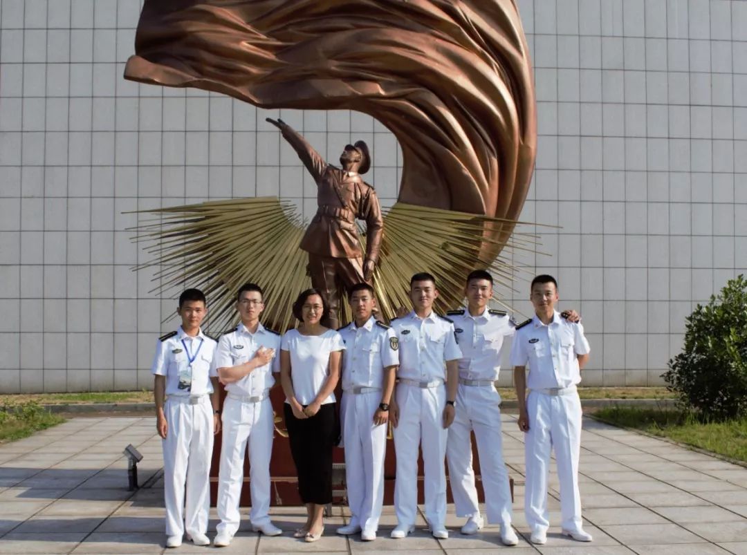 鄂尔多斯航空飞行学院_中国民用航空飞行学院是几本_美国信风航空飞行学院