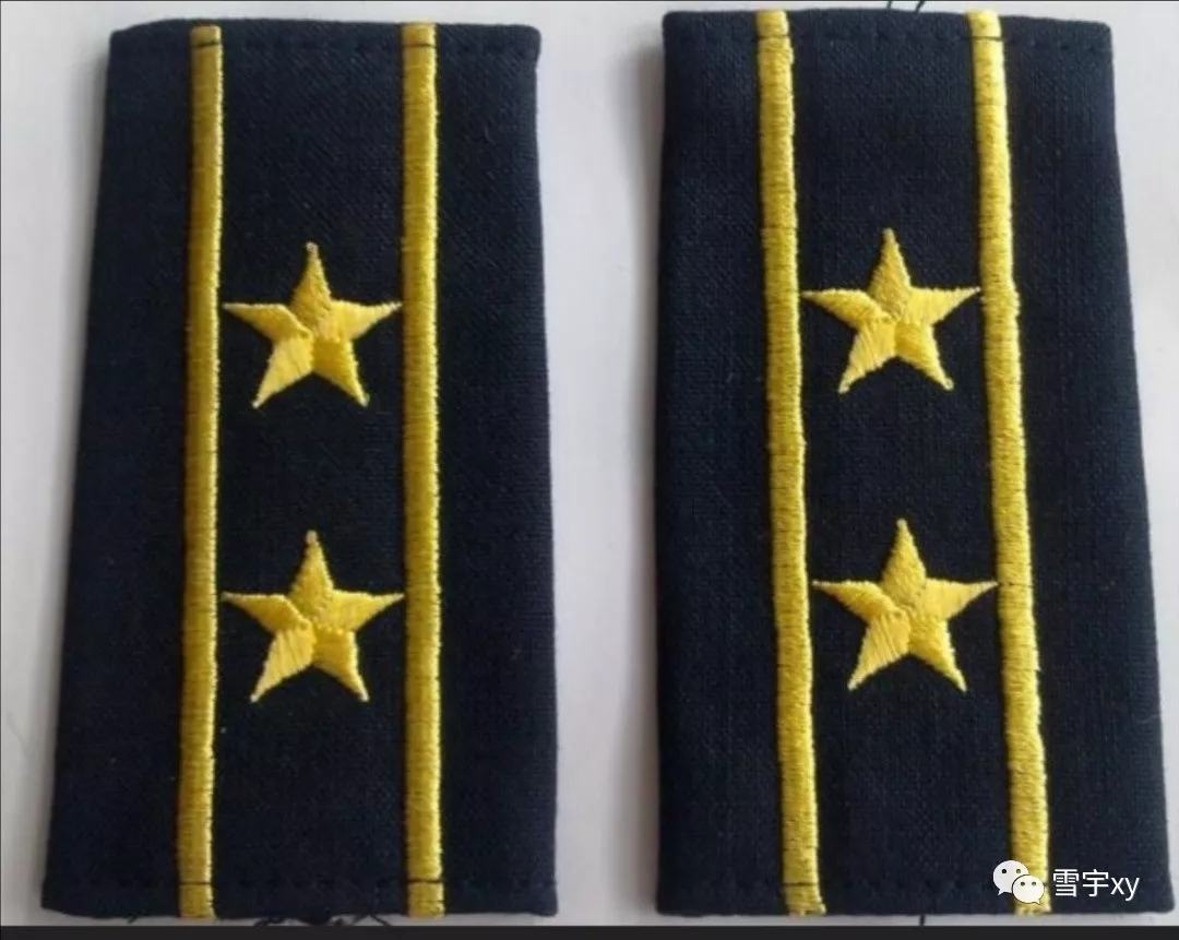 解放上海的部队20军_人民解放军的军衔上出现两杠三星_一道杠是什么军衔