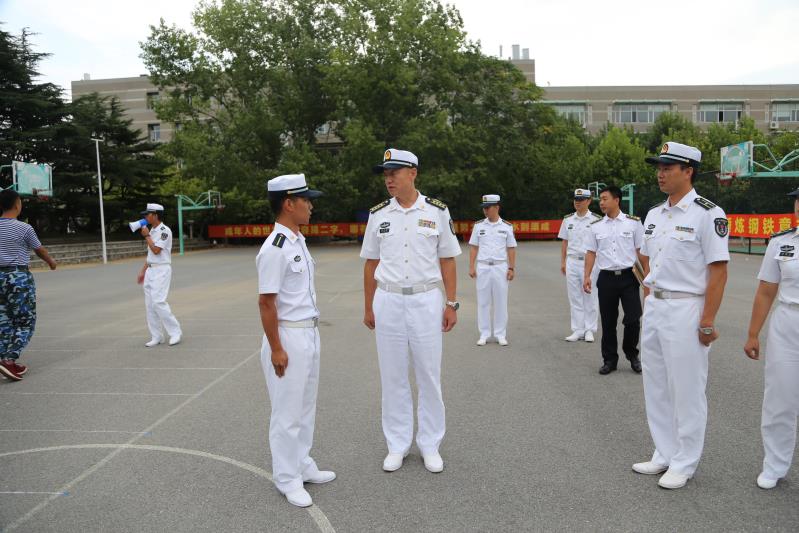 曾经的西北王，他的孙子与儿子都是中国海军的高级将领