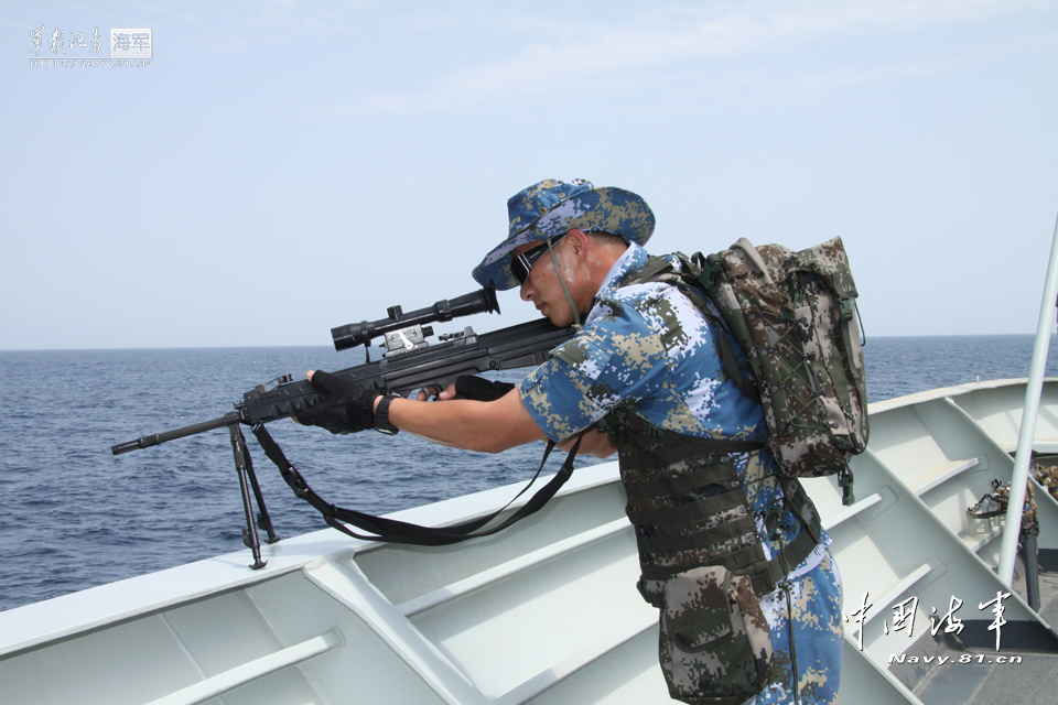 美国海军陆战队 小平顶_美国陆战一师有多少人_陆战少女小弓130