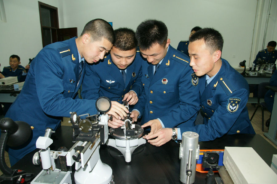 中国人民解放军空军航空大学_中国人民解放军空军航空大学分数线_解放军空军航空大学分数线