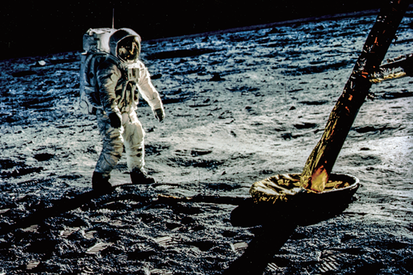 美国的登月计划，阿波罗计划是怎么开展的呢？